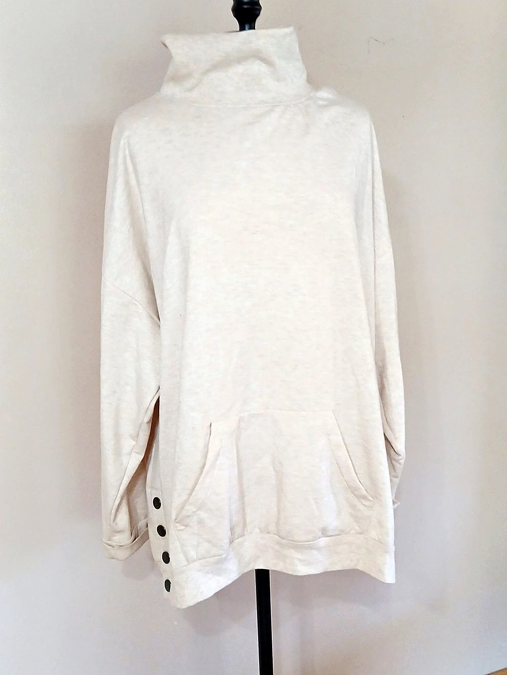 the sweatshirt project Funnel Neck Tunic Sweatshirt White Size 3X Like New